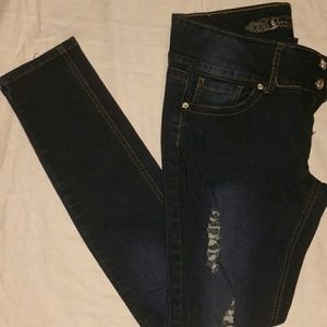 Live distressed jeans